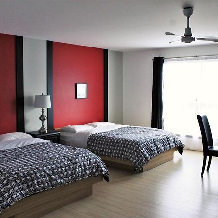 Motel Du Canton Valcourt Esterno foto