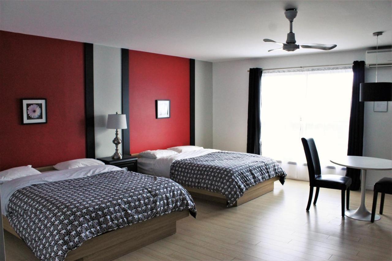 Motel Du Canton Valcourt Esterno foto