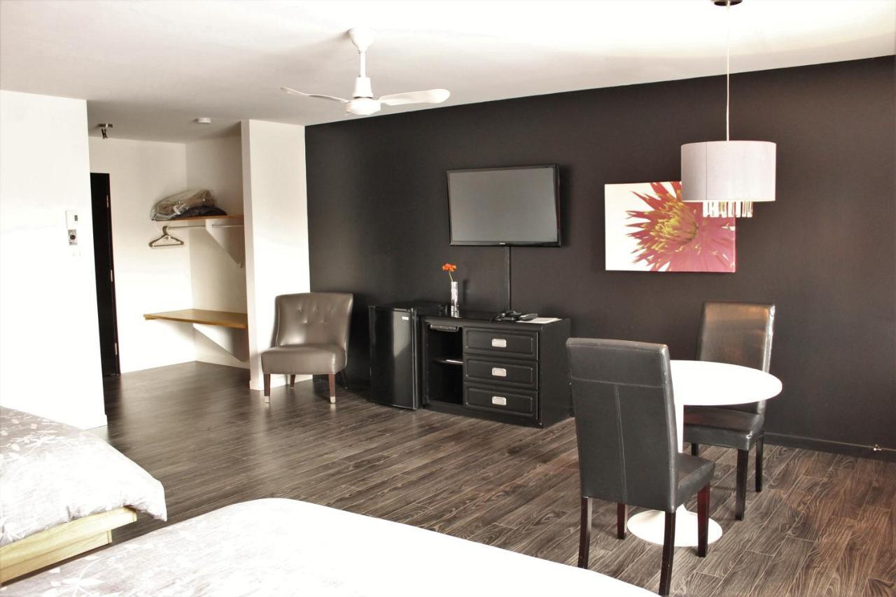 Motel Du Canton Valcourt Esterno foto