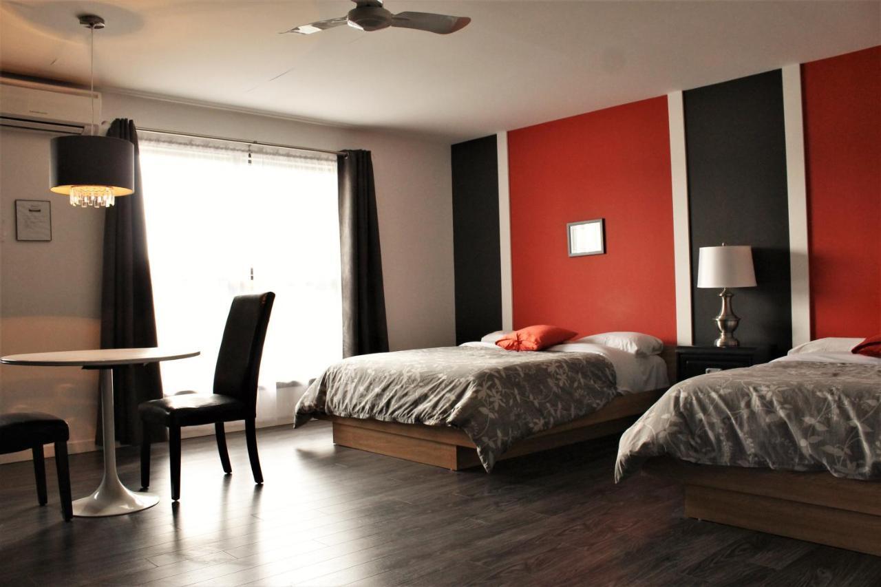 Motel Du Canton Valcourt Esterno foto